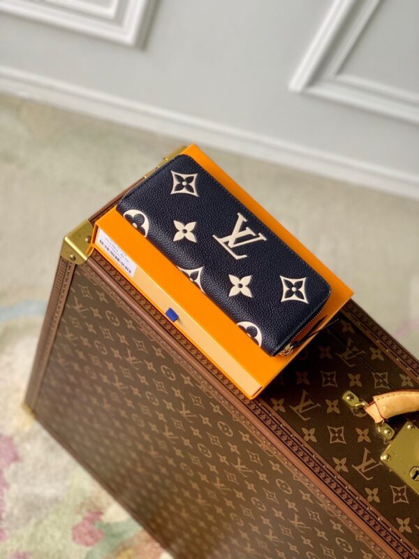 M83594【エレガントなバイカラー】LOUIS VUITTON★Clemence 長財布 - 画像 (3)
