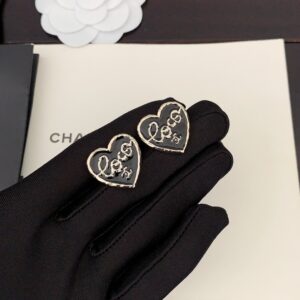 CHANEL最新モデルcocoピアス