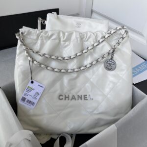 人気！CHANEL 22 バッグ スモール トートホワイトcc142466