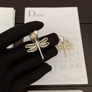 【Dior最新ライトゴールドフルダイヤモンドトンボイヤリング】139487