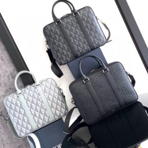 DIORメンズコレクションの新製品ビジネスバッグ1ESBR180CDP