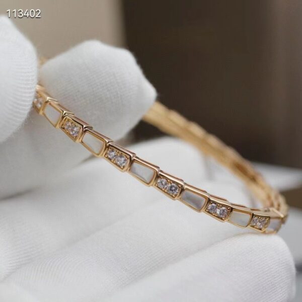 ブルガリコピー白貝母蛇骨ブレスレットSerpenti Viperシリーズ143123
