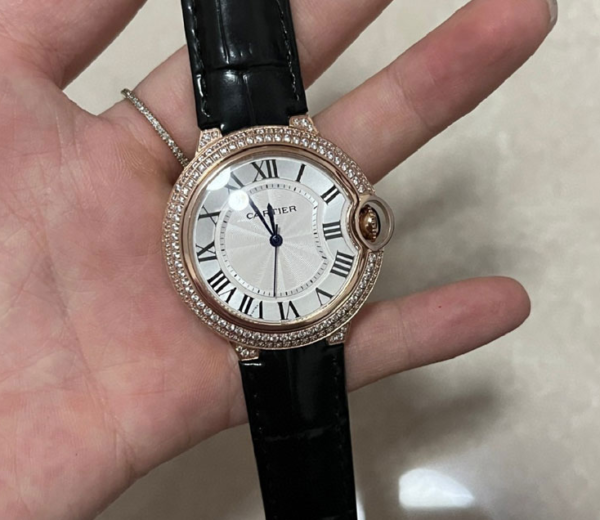 カルティエ バロンブルー　ミッドサイズ 36mm クォーツ ダイヤ付きcrt127901