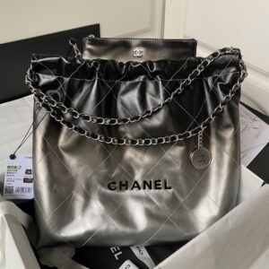 人気！CHANEL 22 バッグ スモールトートバッグAS3261