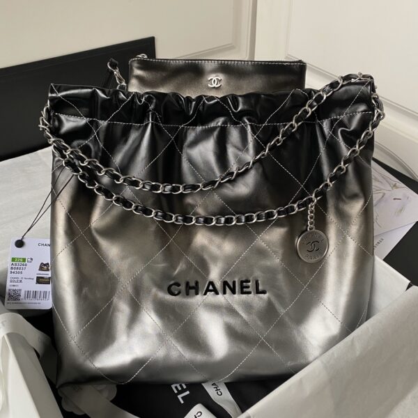 人気！CHANEL 22 バッグ スモールトートバッグAS3261