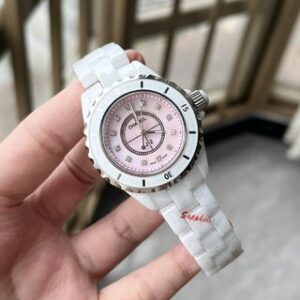 シャネルレデイースJ12セラミック時計