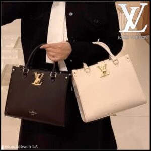 M22311/M23637【カチッと感が可愛い】LOUIS VUITTON★Lock & Go ハンドバッグ