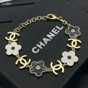cc01721シャネルの新ブレスレット