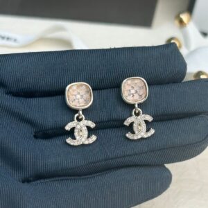 CHANEL新作方形ピンク四葉草ダブルCCイヤリングcc01823