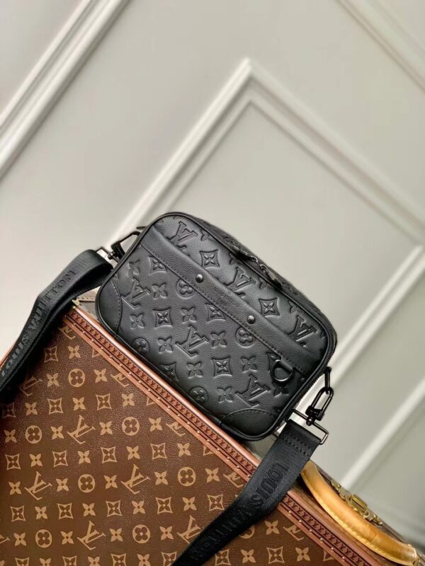 【M46955】カッコイイ♪アルファ メッセンジャー バッグ